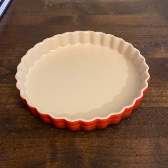 Le Creuset Kitchen Le Creuset Pie Dish Poshmark